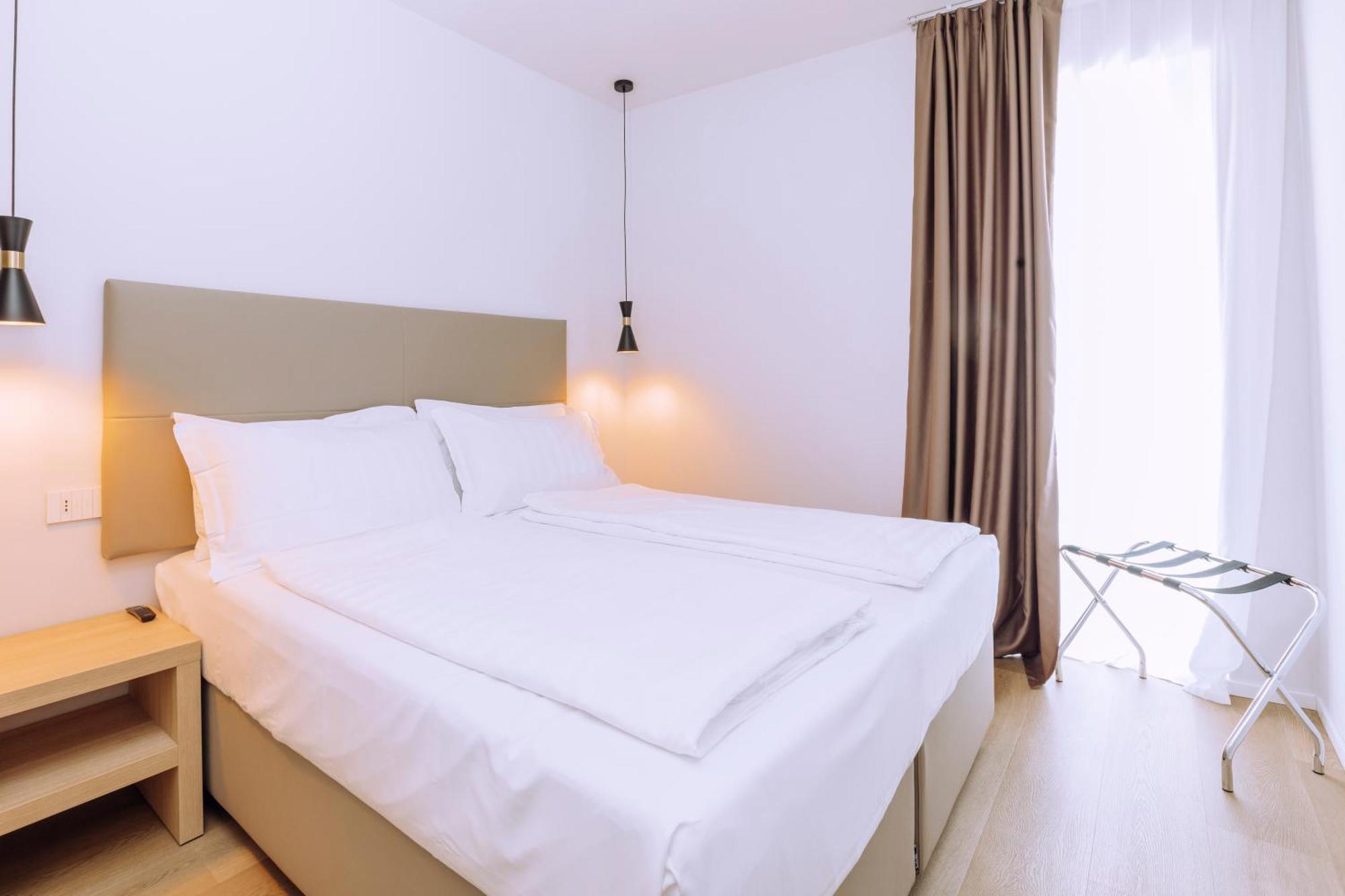 Ah Porticcioli Boutique Apartments San Felice del Benaco Εξωτερικό φωτογραφία