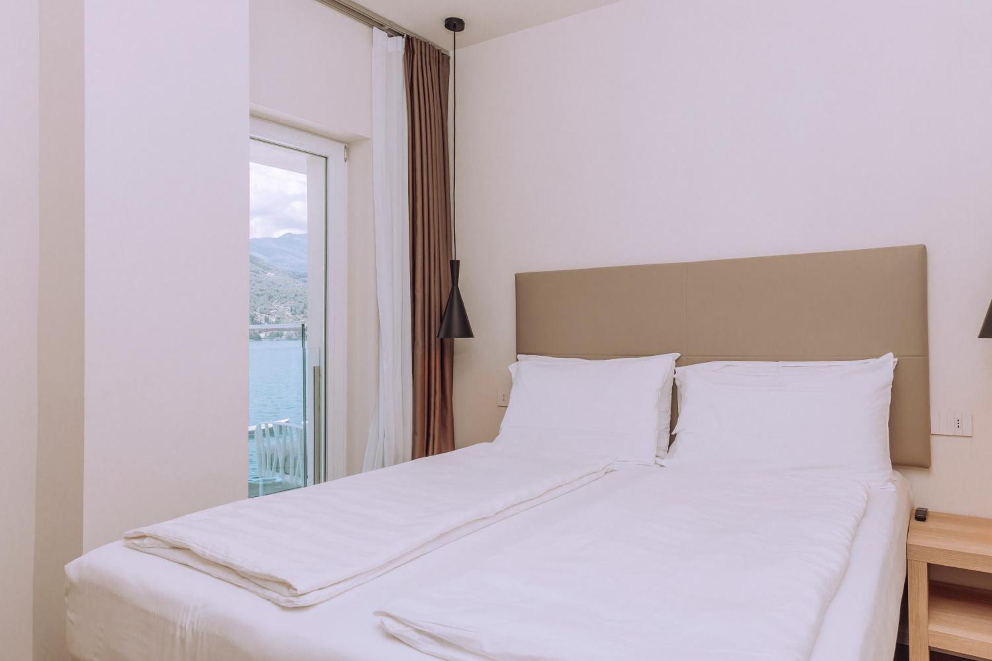 Ah Porticcioli Boutique Apartments San Felice del Benaco Εξωτερικό φωτογραφία